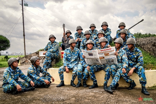 View - 	Regiment 230’s troops in training